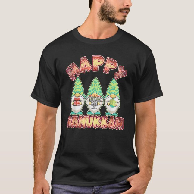 Camiseta Gnome Hanukkah Jewish Candles Festival Menorah Dre (Frente)
