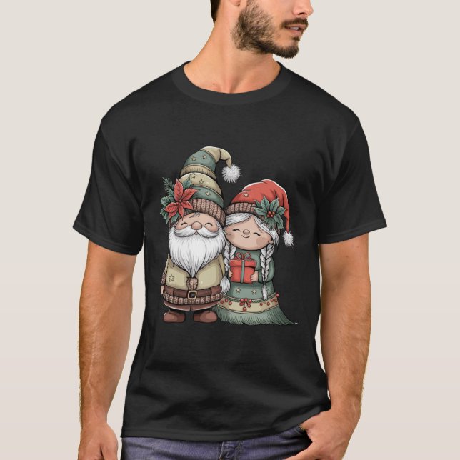 Camiseta Gnome Holiday Hugs (Frente)