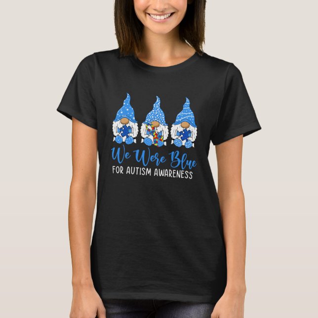 Camiseta Gnome We Wear Blue For Autism Awareness Month Kid  (Frente)