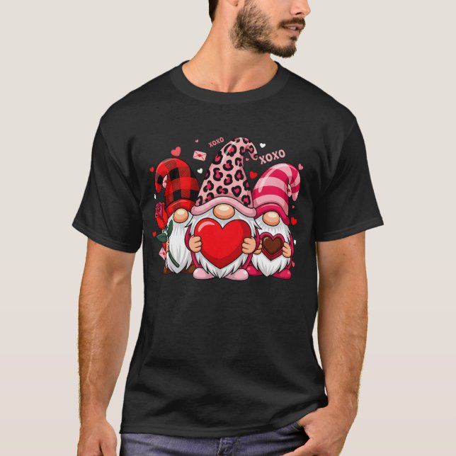 Camiseta Gnomes Crew Valentines Day Buffalo Leopard Heart  (Frente)