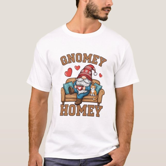 Camiseta Gnomey homey gnome em casa design (Frente)