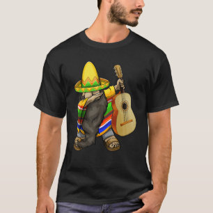 Camiseta Gnomo Dabbing Mexicano Cinco De Mayo Poncho Sombre