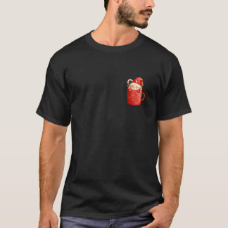 Camiseta Gnomo do Papai Noel Fofo em um Xícara de Café Gnom