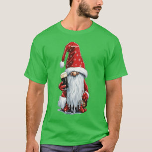 Camiseta Gnomo Festivo Segurando um Copo de Irish Dry Stout