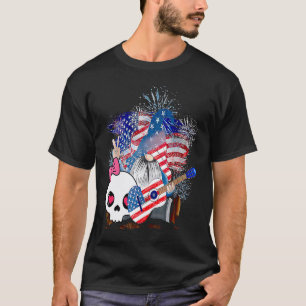 Camiseta Gnomo Hippie Tocando Guitarra Fogo de Artifício Ba