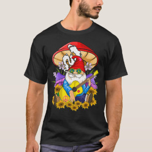 Camiseta Gnomo Hippie tocando violão debaixo de um banheiro