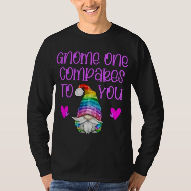 Camiseta Gnomo namorados compara com você (Frente)