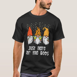 Camiseta Gnomos de Halloween Aqui Apenas Para Vaias Roupa D