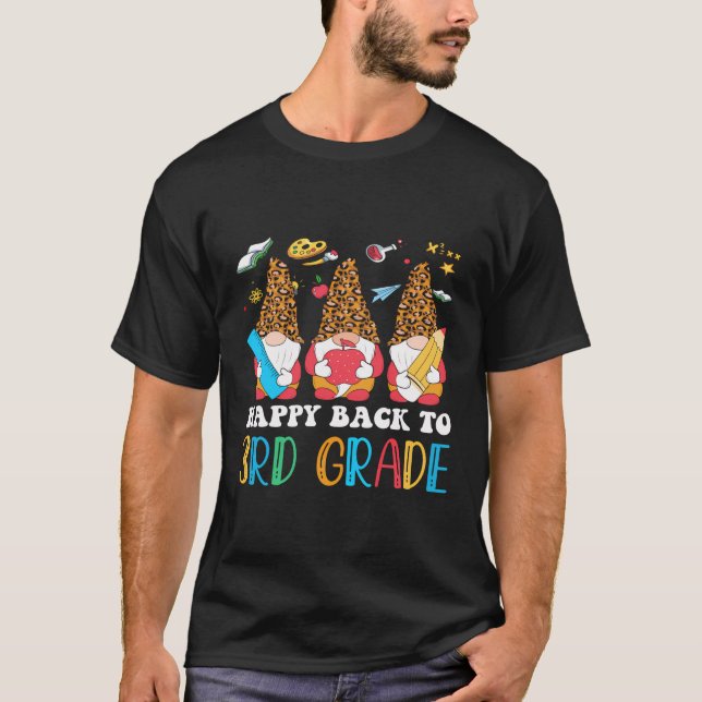 Camiseta Gnomos Felizes De Volta Para Professores Da 3ª Sér (Frente)