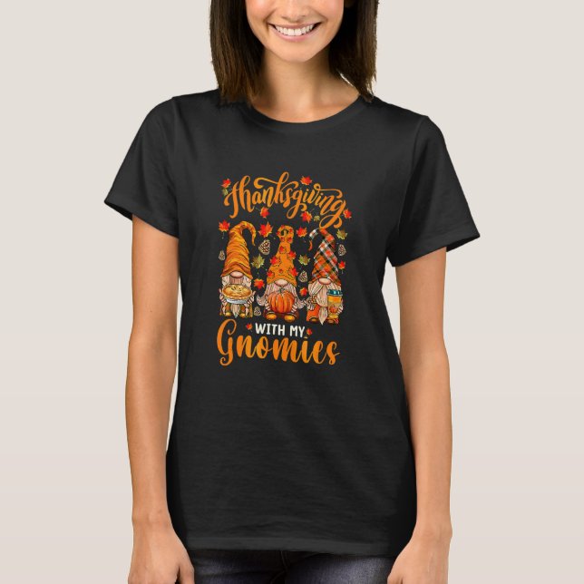 Camiseta Gnomos Fofos Com Outono de Tempero de Abóbora Todo (Frente)