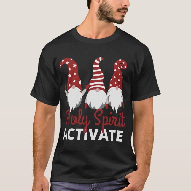 Camiseta Gnomos XMAS Santo Ativista - Cristão Engraçado (Frente)
