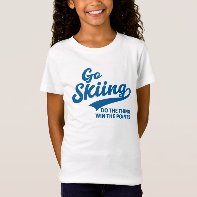 Camiseta Go Skiing – Minimal Winter Sports Typography Desig (Frente)