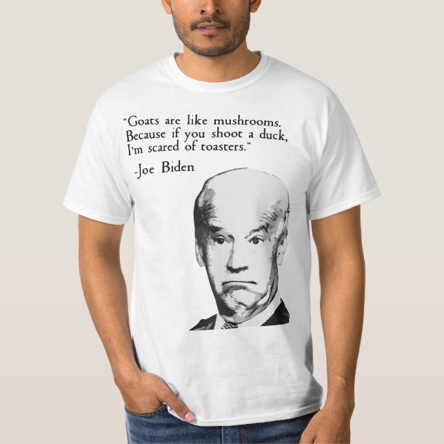 Camiseta Goats Are Like Mushrooms Because You Shoot A Duck  (Frente)