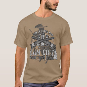 Camiseta god created man sam colt made them equal T-Shirt