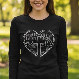 Camiseta God Is Love Christian Heart Cross