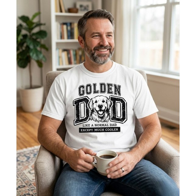 Camiseta Golden Retriever Dad   (Man in white Golden Dad shirt holding mug; personalized Golden Retriever Father's Day gift mockup.)