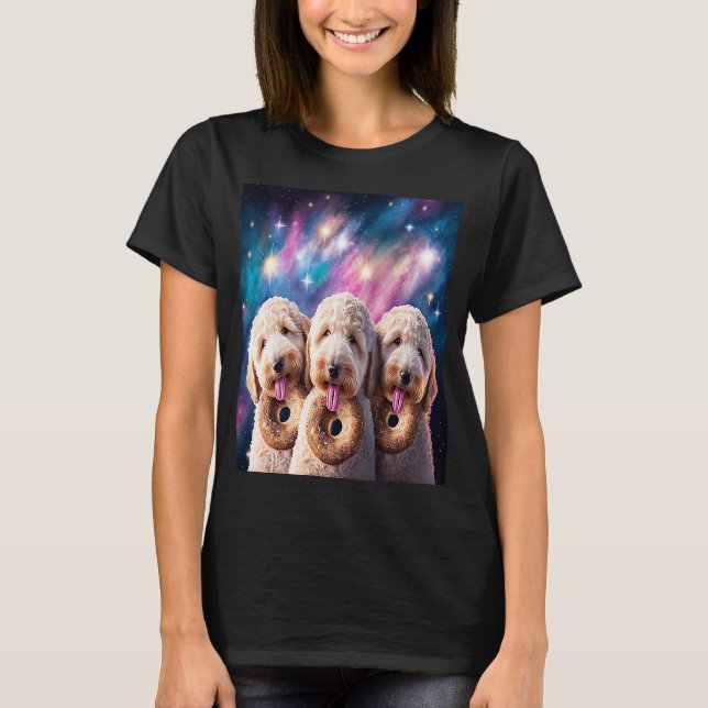 Camiseta Goldendoodle No Espaço Com Rosquinhas Cute Doodle  (Frente)
