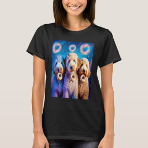 Camiseta Goldendoodle No Espaço Com Rosquinhas Cute Doodle