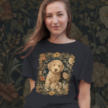 Goldendoodle Puppy no Antigo Jardim Movido