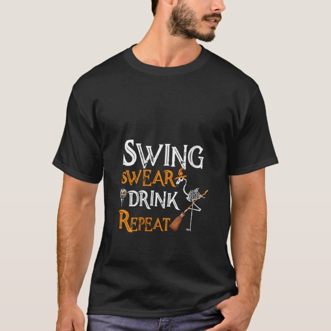 Camiseta Golf Flamingo Witch Swing Swear Drink Re (Frente)