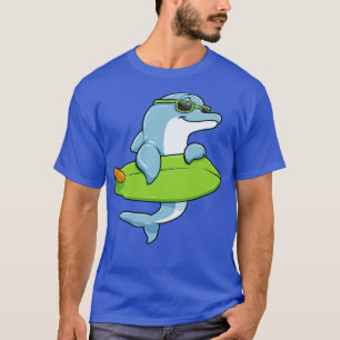 Camiseta Golfinho com óculos de sol como surfista com pranc