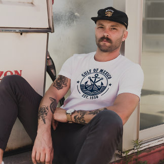 Camiseta Golfo do México Crachá Náutico Clássico Est. 1550