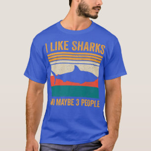 Camiseta Gosto De Tubarões E Talvez De 3 Pessoas 386