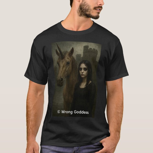 Camiseta Goth Girl and Unicorn (Frente)