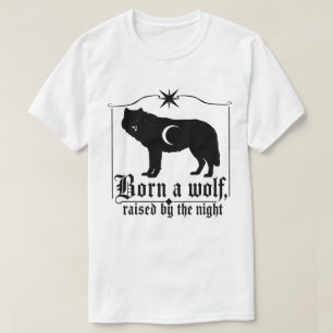 Camiseta Gótica Nascido um Lobo Criado pela Noite