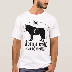 Camiseta Gótica Nascido um Lobo Criado pela Noite
