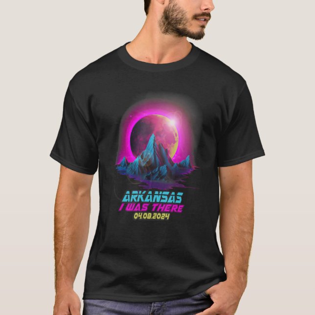 Camiseta Gótico de Pastel Vaporwave Total Eclipse Solar 202 (Frente)