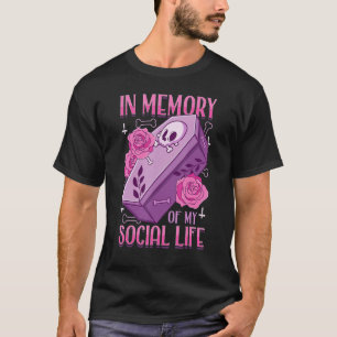 Camiseta Gótico Pastel em memória da minha vida social Coff