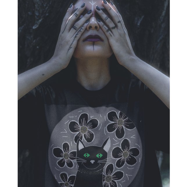 Camiseta Gótico whimsigol black cats flores (Criador carregado)