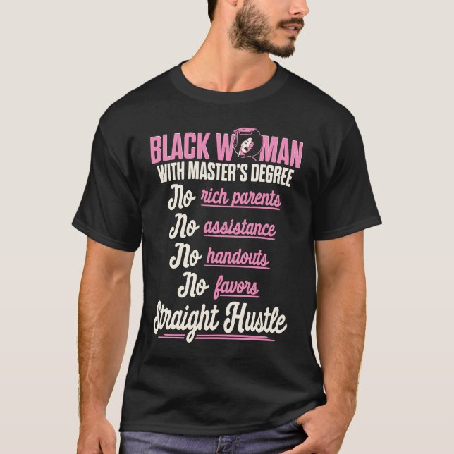 Camiseta Graduação de Mestrados da Rainha Negra Rico (Frente)