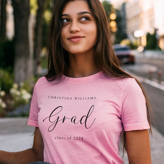 Camiseta Graduação de Script Elegante Moderno e Formando Ro (Pink Graduate Modern Elegant Script Graduation T-Shirt)