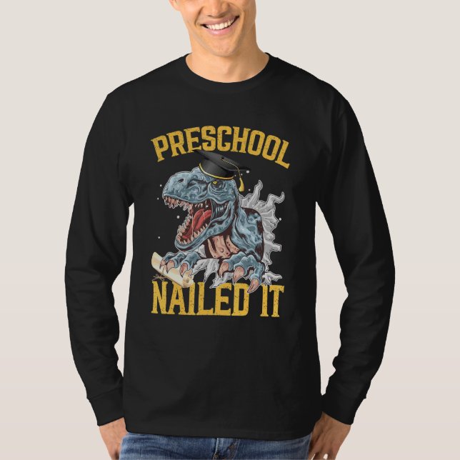 Camiseta Graduação Dinossauro Monstro da Pré-Escola de Cami (Frente)