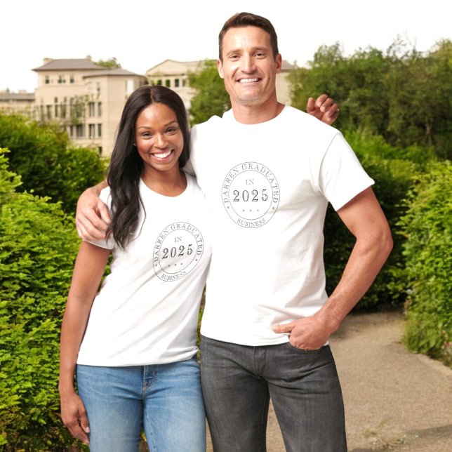 Camiseta graduação em branco preto totalmente personalizada (fun filly customizable graduation t-shirt template that yoiu can add your your special details )