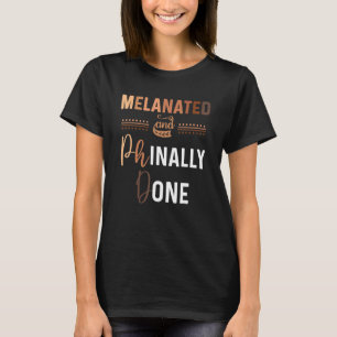 Camiseta Graduação em Phd Negro Fim Escolar Formando Melani