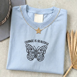 Camiseta Gráfica Coração Borboleta 'Mudança é Boni
