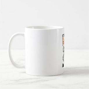 Camiseta Gráfica de Caneca Assombrada de Café Assu