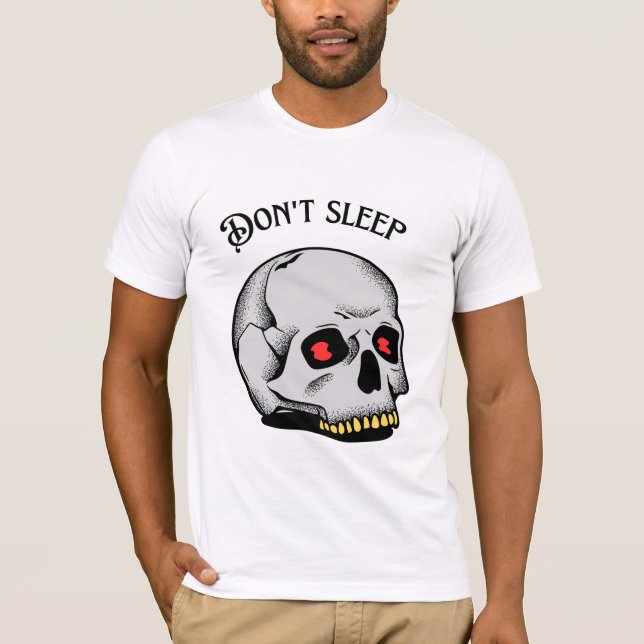 Camiseta Gráfica Gótica Crânio Don't Sleep (Frente)