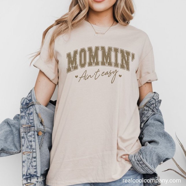 Camiseta Gráfica Ocidental - Ser mãe não é fácil (Criador carregado)
