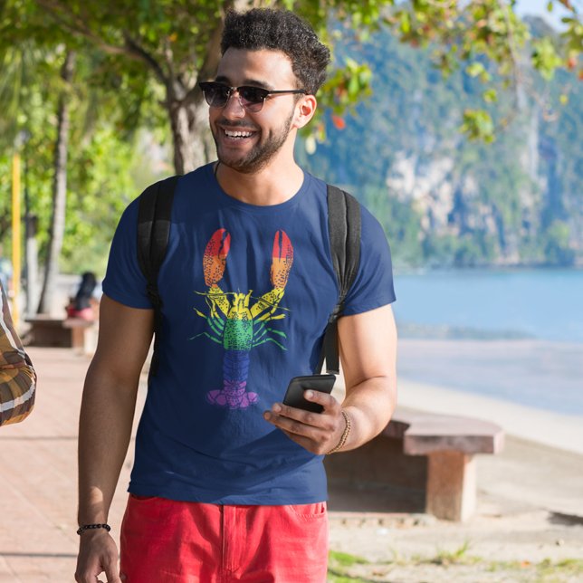 Camiseta Gráfico de lagosta com Stripes Arco-Íris do Orgulh (Criador carregado)