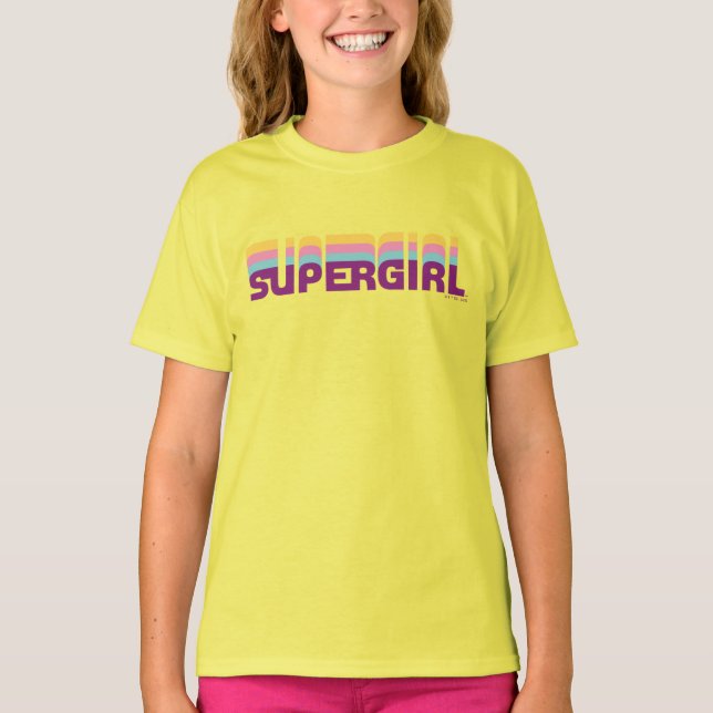 Camiseta Gráfico de Supergirl Retro Colorshift (Frente)