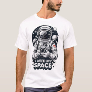 Camiseta Gráfico "Preciso do Meu Espaço"