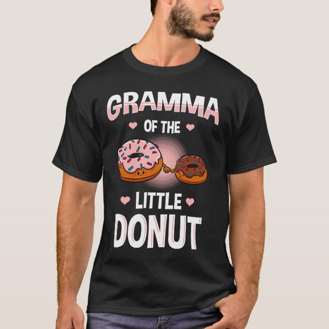 Camiseta Gramma Do Pequeno Gênero Rosquinha Revela Announce (Frente)