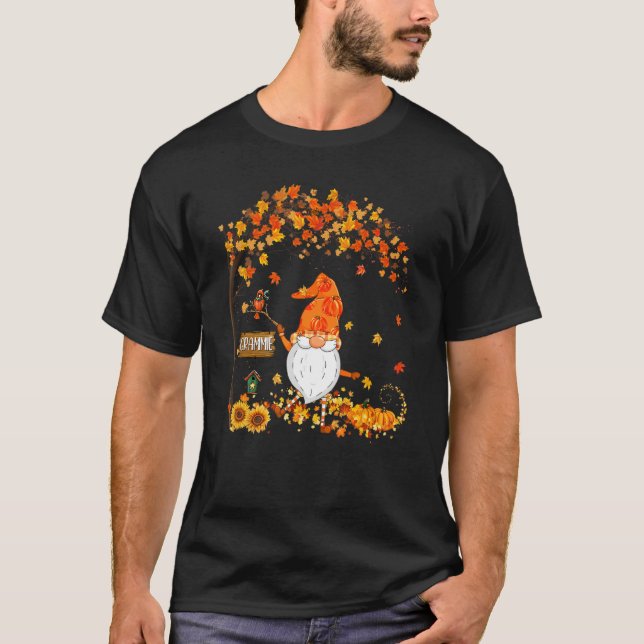 Camiseta Grammie Gnome Autumn Pumpkin Maple Leaf Fall Seaso (Frente)
