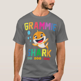 Camiseta Grammie SharkGrammie Shark Lover Family Mothers Da