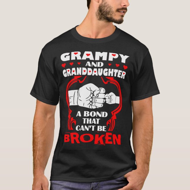 Camiseta Grampy e a ligação da neta que chanfra quebrem-se (Frente)