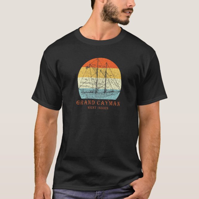 Camiseta Grand Cayman West Indies Vintage Sailboat Vacship (Frente)